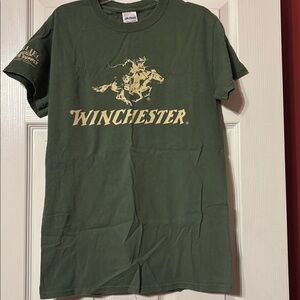 Gildan Ultra Cotton Olive Tee Winchester size small unisex tee